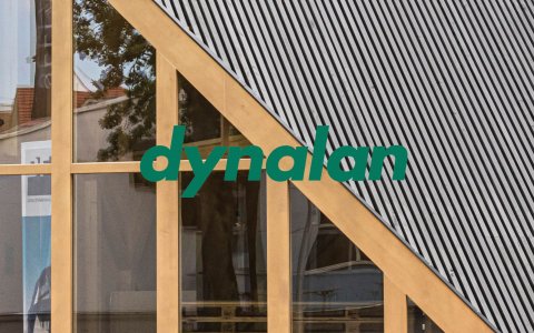 dynalan; Produis pour l'extérieur (par ex. Fenetres, facades, terrasses, Avant toit)